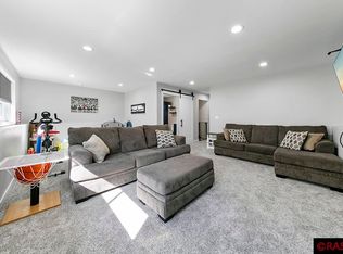 528 Allyn Cir, Janesville, MN 56048