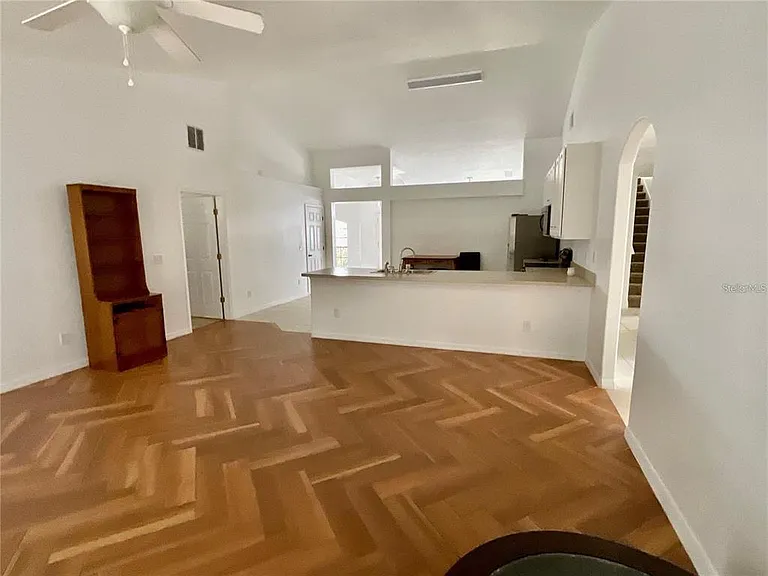 511 Coventry Rd — Photo 6