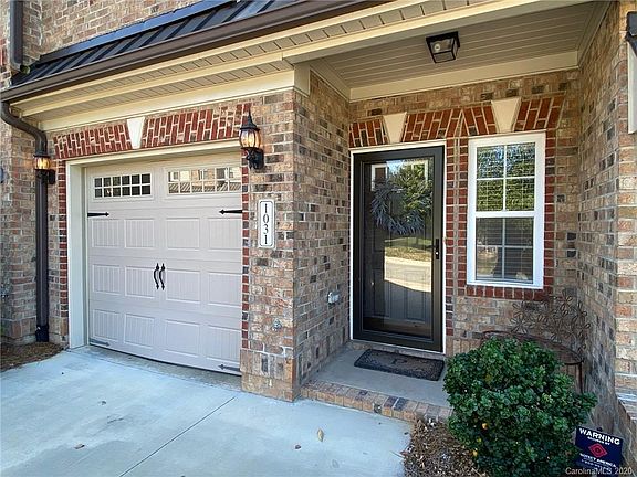2nd image of 1031 Richmond Park Dr Lot 518