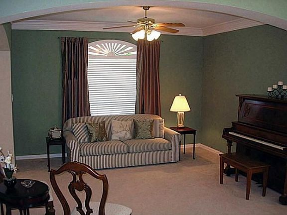 3rd image of 2301 Waterford Dr