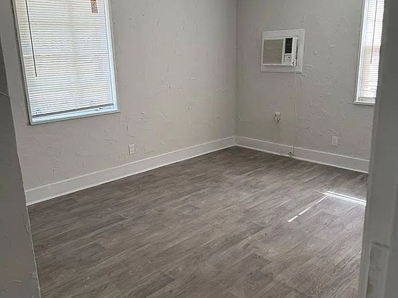2nd image of 2677 Shannon St