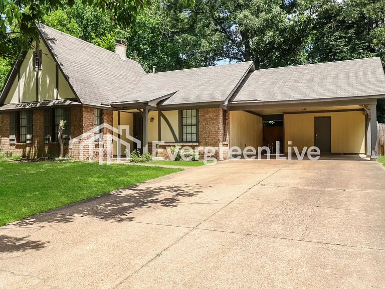 2822 Baywood Dr — Photo 2