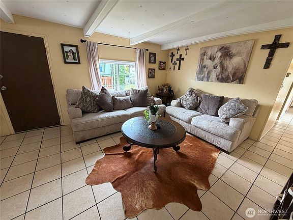 5th image of 24500 Russell Road #27