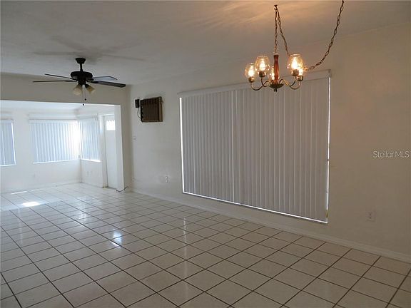 3rd image of 22170 Catherine Ave