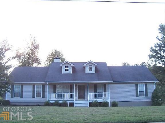 3rd image of 390 Country Lake Dr