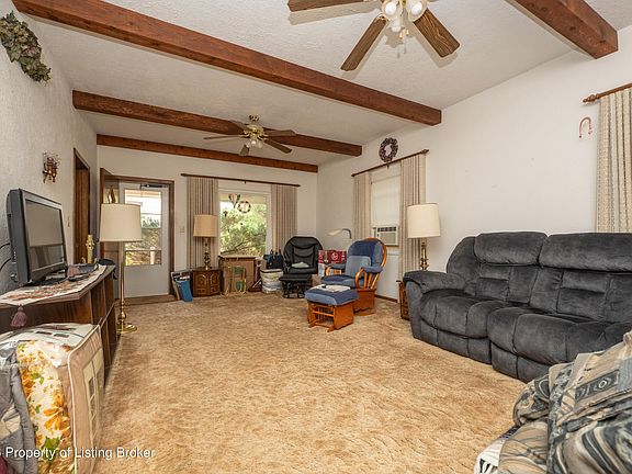 5th image of 913 2nd Ave W
