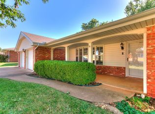 1413 S Oak St, Kingfisher, OK 73750