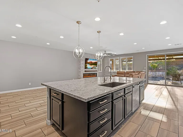 32388 N 129th Dr — Photo 14