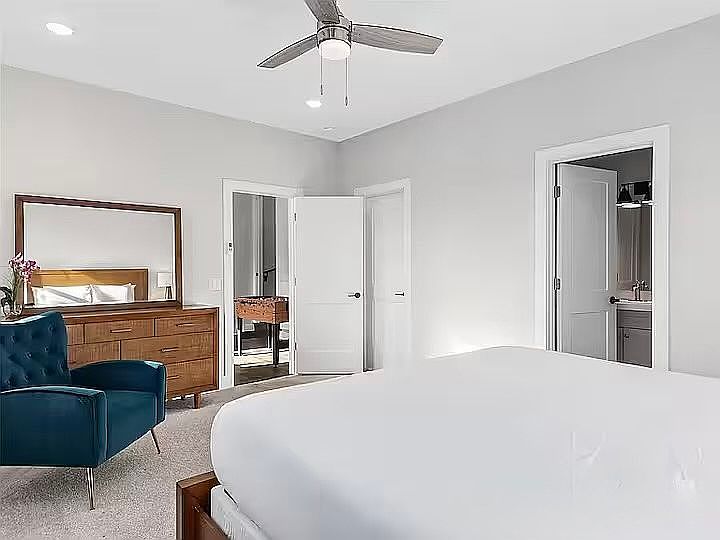 1st image of 1059 Riverside Dr #23