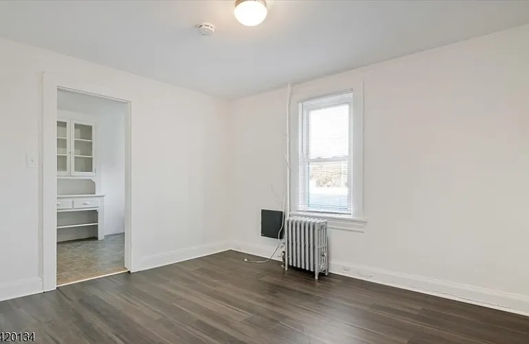 6 Lackawanna Pl #2F — Photo 11
