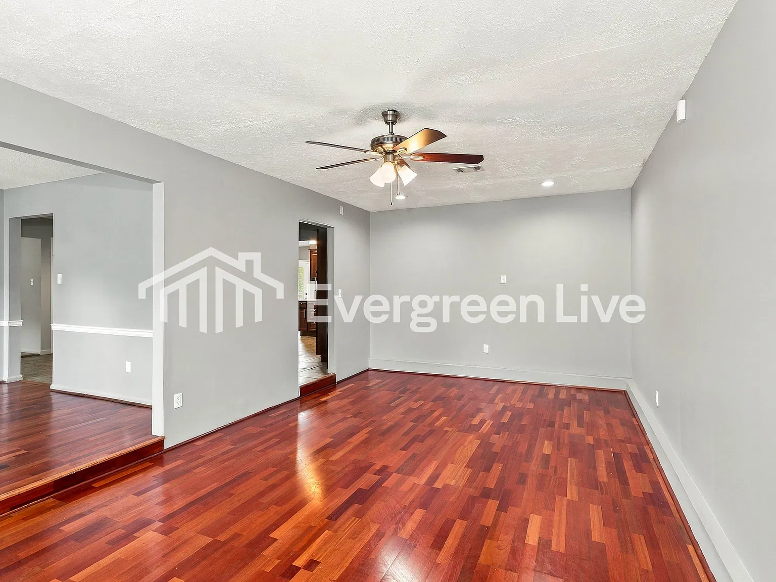4 bed, 3.0 bath, 2301 sqft, $1,845 — Photo 3
