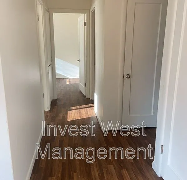 227 Cypress St — Photo 4