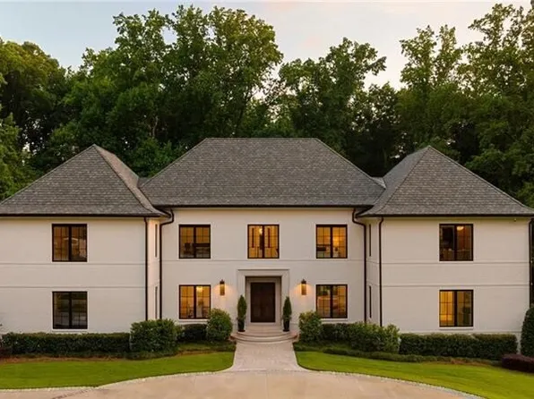 5260 Long Island Dr NW, Atlanta, GA 30327