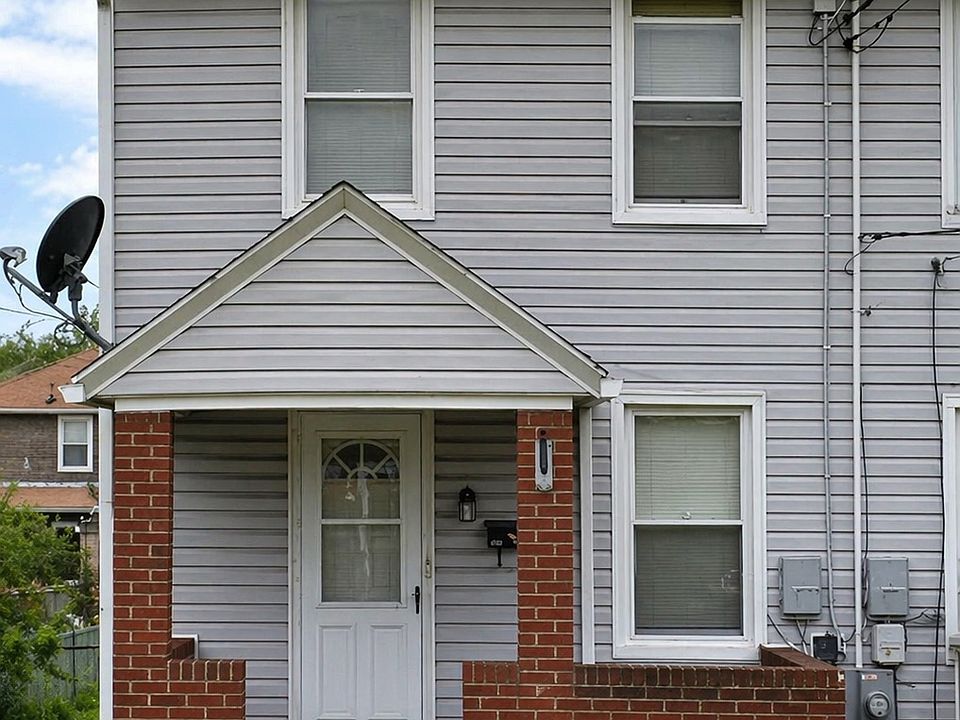 1st image of 909 Miller Ave