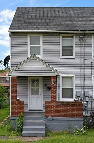 909 Miller Ave Photo 1