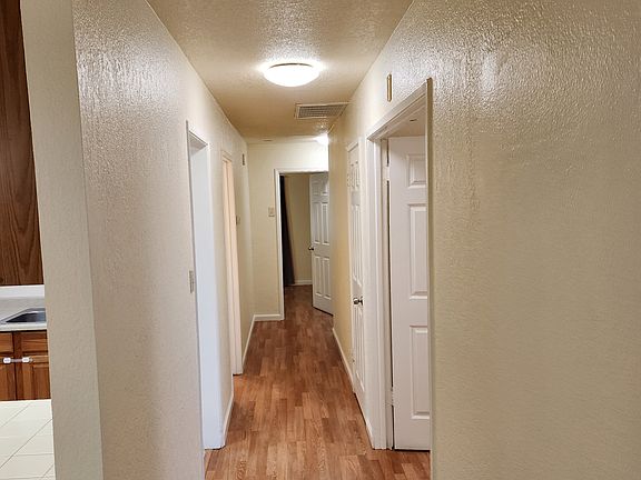 5th image of 129 E Trident Dr