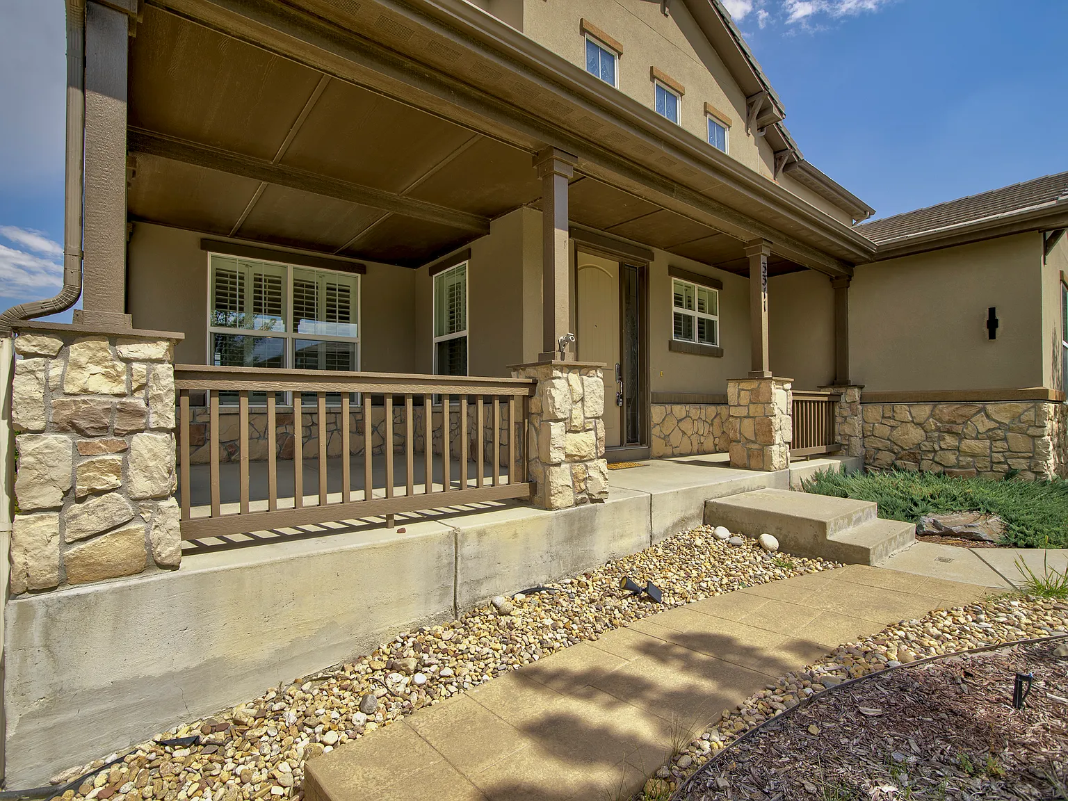 4 bed, 4418 sqft, $4,000 — Photo 3