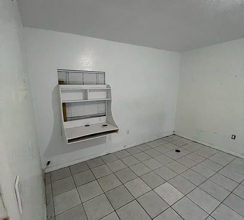 4th image of 10030 SW 50th Terrace Call #2396455415