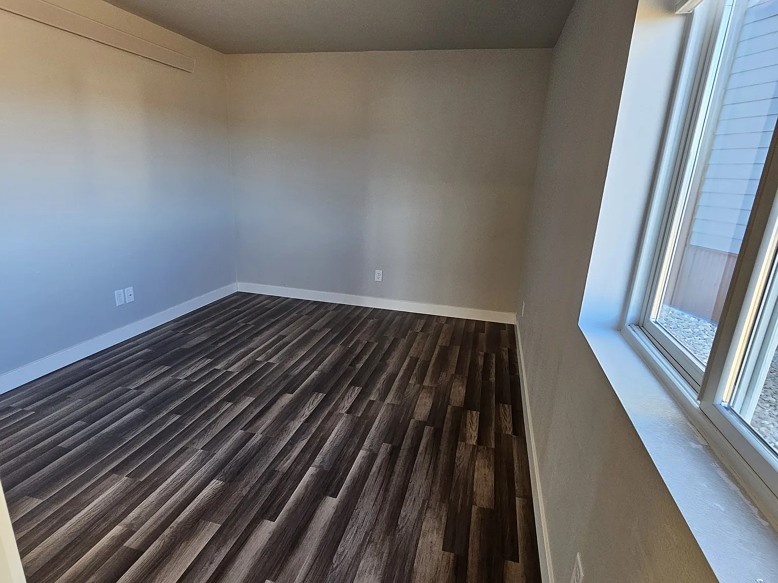 2 bed, 836 sqft, $1,600 — Photo 4