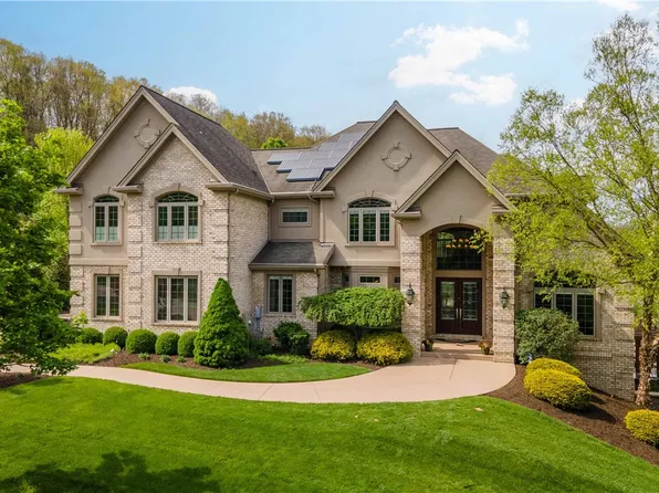 2207 Grandeur Dr, Gibsonia, PA 15044