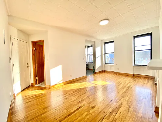 Rented by Compass | media 13
