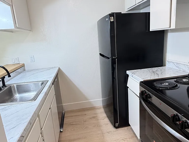 300 Tradewinds Dr #2 — Photo 7