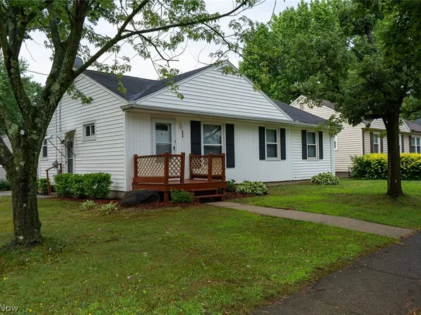 890 Independence Ave, Akron, OH 44310