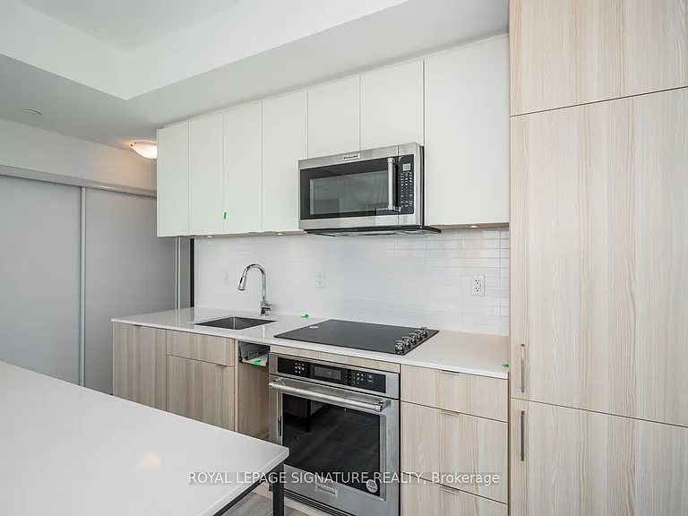 220 Missinnihe Way #1403 — Photo 16