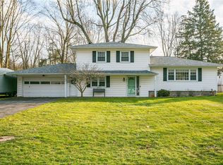 221 Fiesta Rd, Rochester, NY 14626
