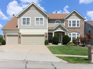 7064 Black Horse Dr, O'Fallon, MO