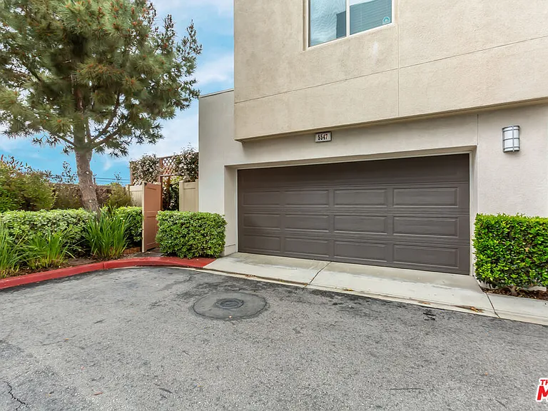 5547 Palm Dr — Photo 29
