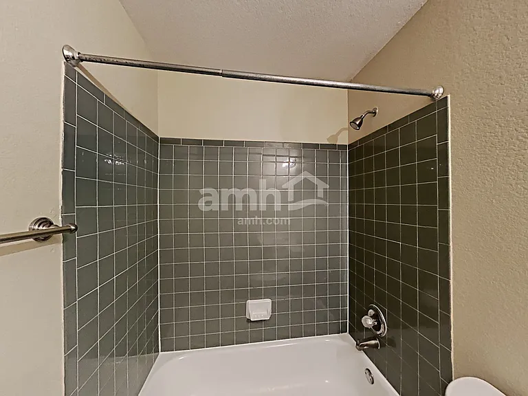 10339 Manor Crk — Photo 15