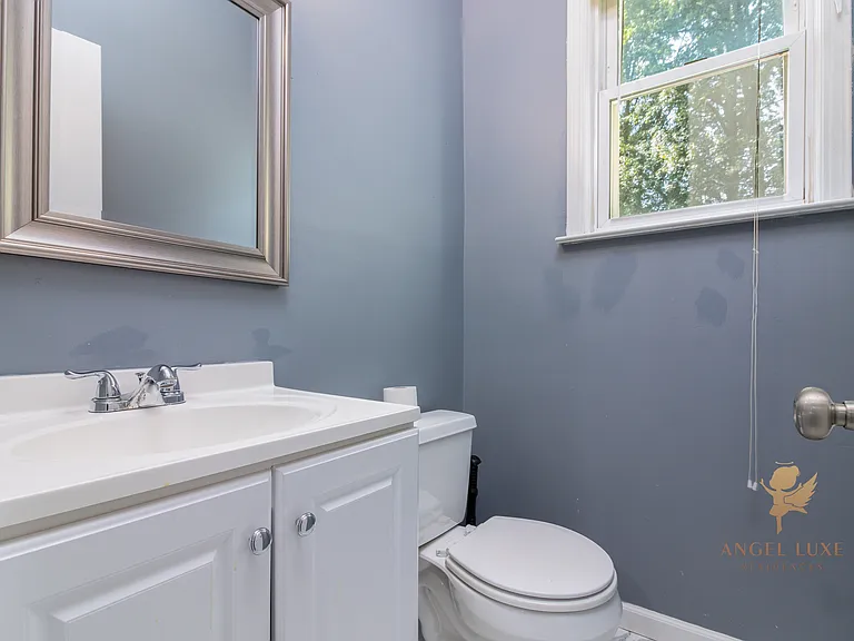 826 Michelson Rd — Photo 10