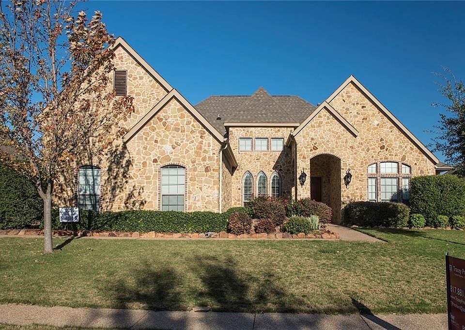 1st image of 411 Waterlane Dr