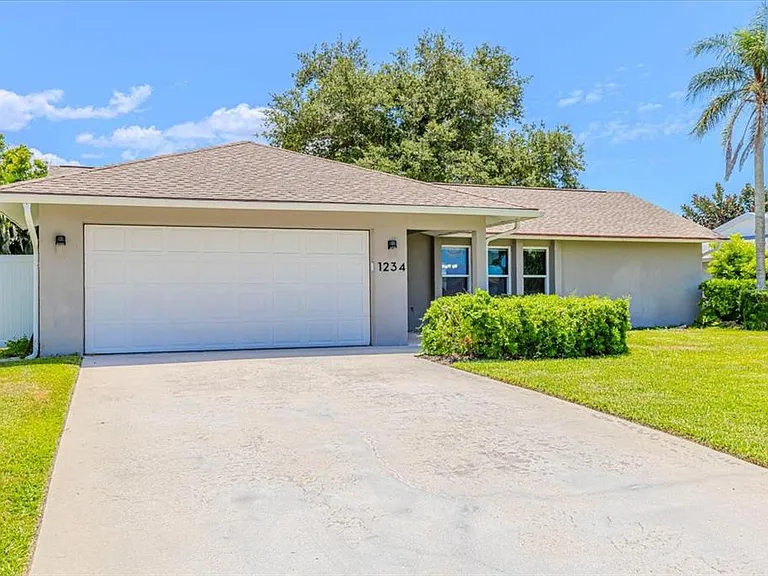 1234 Pinebrook Way — Photo 1