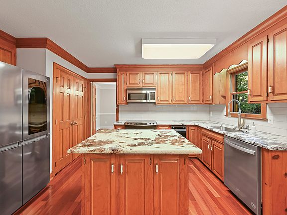 5th image of 1011 Queensferry Rd