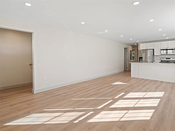 3rd image of 27 Hawkins St #2