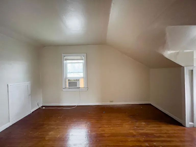 215 S Talley Ave — Photo 18