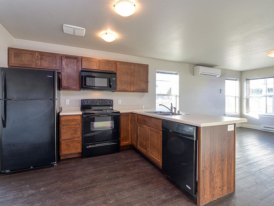 1st image of 1511 S 11th St W #201