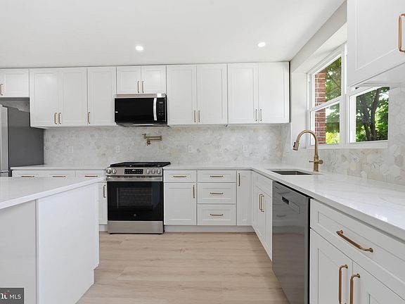 5th image of 8523 Thouron Ave