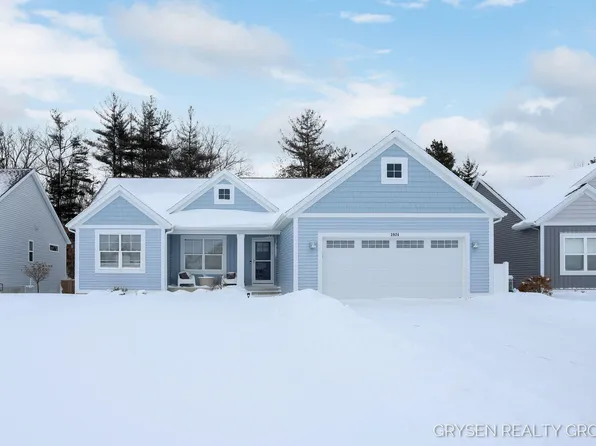 3924 Elderberry Dr, Holland, MI 49424