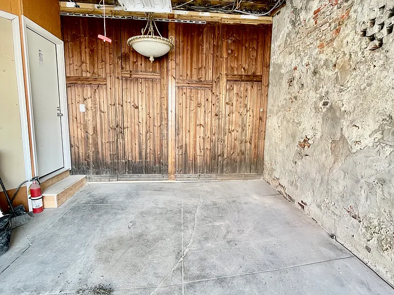 1005 Frankford Ave #2 — Photo 38