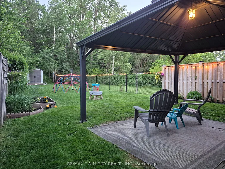 384 Pioneer Dr — Photo 22