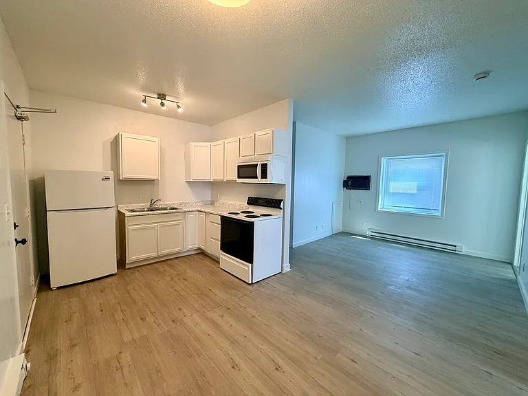 3738 Chicago Ave #3 — Photo 2