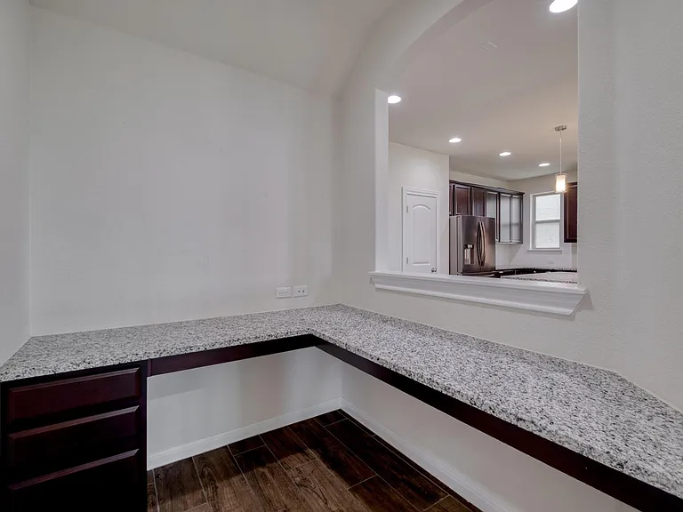 17204 Calipatria Ln — Photo 19