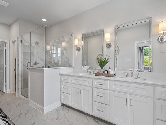 3rd image of 6303 Oakbend Cir