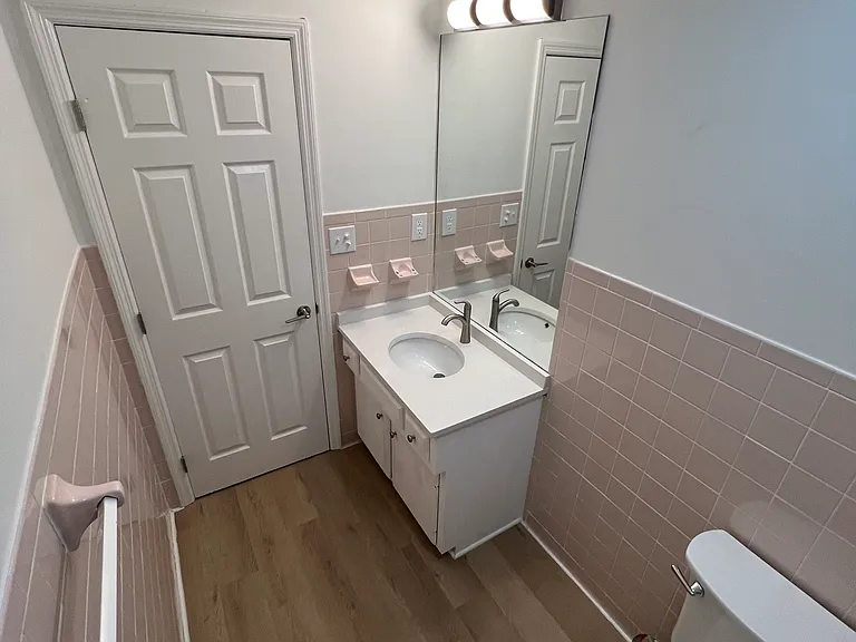 429 Westwood Dr #4 — Photo 24