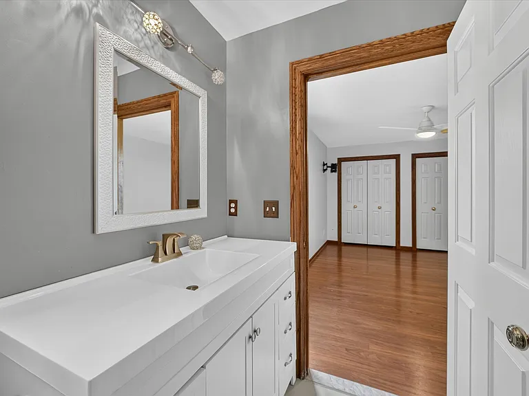 3187 Turnberry Dr — Photo 37