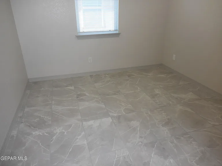 12817 Giovanni Grajeda Ave — Photo 22