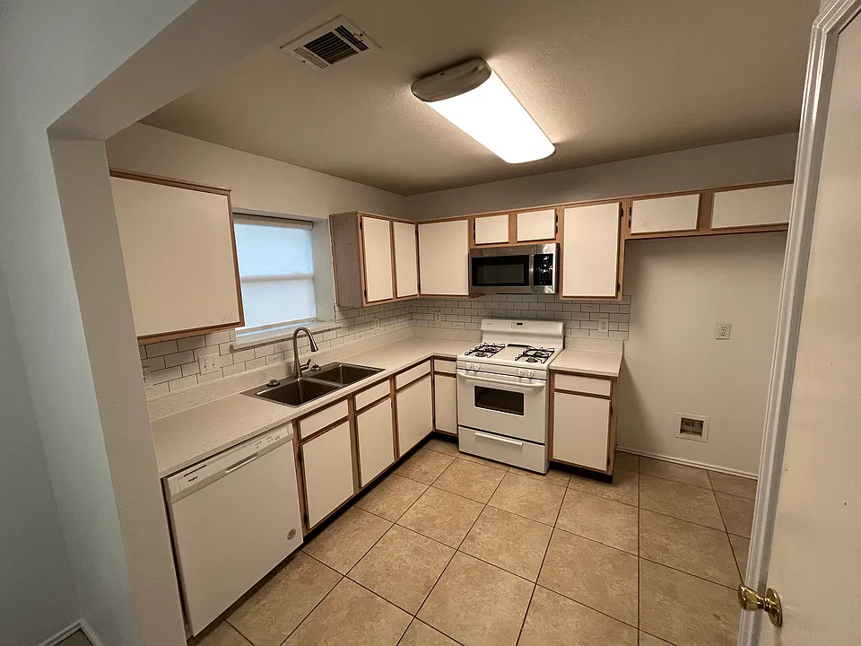 22834 Sugar Bear Dr